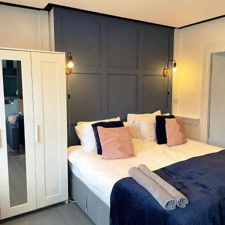 Elegant Apartment In City Center By Hnfc Stays Newcastle upon Tyne Exterior photo